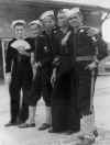 5men_W.jpg (34202 bytes)