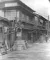 jjollyTokyo4.jpg (19625 bytes)